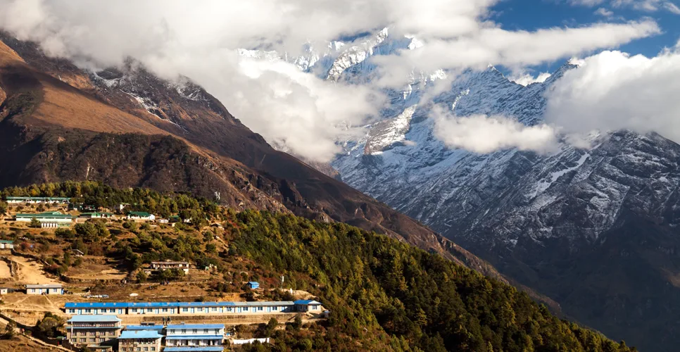 Namche Bazaar, Everest trek